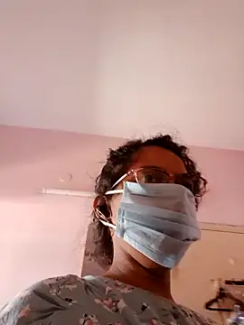 Snapshot of thanusi_2 chatting on 1, 12, 2025 thanusi 2 online show from 1, 12, 2025