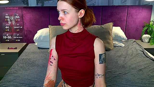 Snapshot of RedSpark_ chatting on 13, 9, 2025 RedSpark online show from 13, 9, 2025