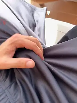 Manu97k online show from 4, 11, 2025