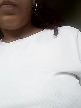 Snapshot of Daila_Lucia chatting on 12, 10, 2025 Daila Lucia online show from 12, 10, 2025