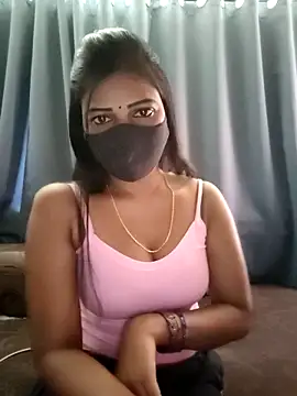 Misss-julli online show from 14, 10, 2025