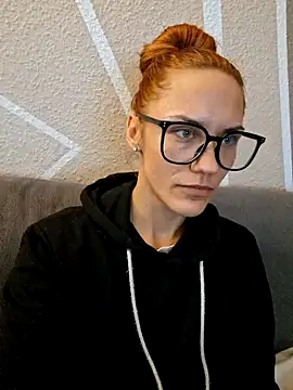 SlimBellaa online show from 25, 10, 2025