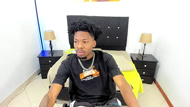 Snapshot of maikol_monstercock chatting on 12, 9, 2025 maikol monstercock online show from 12, 9, 2025