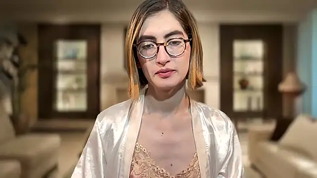 Snapshot of rousseblossom chatting on 1, 11, 2025 rousseblossom online show from 1, 11, 2025