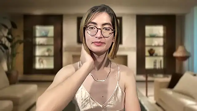 Snapshot of rousseblossom chatting on 16, 11, 2025 rousseblossom online show from 16, 11, 2025