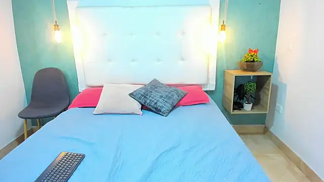 Heidy milf online show from 15, 11, 2025