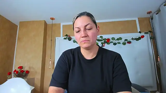 Heidy milf online show from 1, 4, 2026