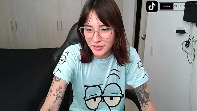 Yulienneg online show from 6, 11, 2025