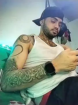 Snapshot of marko_blaze chatting on 8, 11, 2025 marko blaze online show from 8, 11, 2025