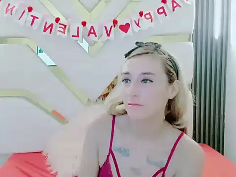 Snapshot of charlotte_phaeton chatting on 16, 9, 2025 charlotte phaeton online show from 16, 9, 2025