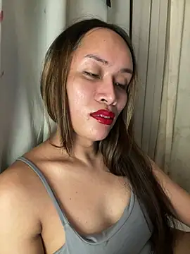 RomanticPearlTS online show from 10, 7, 2026