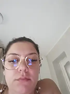 Snapshot of LadyNora chatting on 22, 7, 2026 LadyNora online show from 22, 7, 2026
