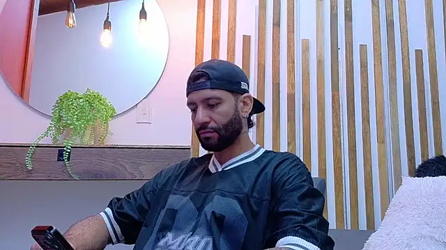 yorbymaxx online show from 6, 3, 2026