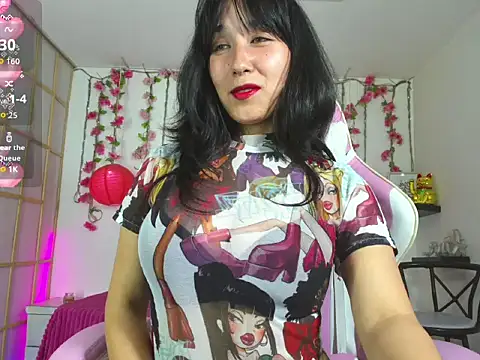  julieta love  online show from 4, 3, 2026