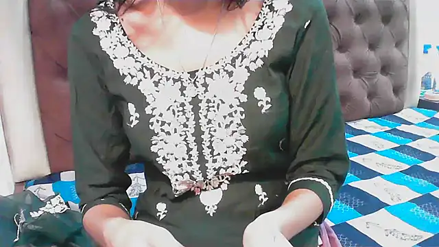 Snapshot of elize__ chatting on 2, 11, 2025 elize online show from 2, 11, 2025