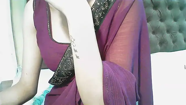 Snapshot of elize__ chatting on 7, 11, 2025 elize online show from 7, 11, 2025