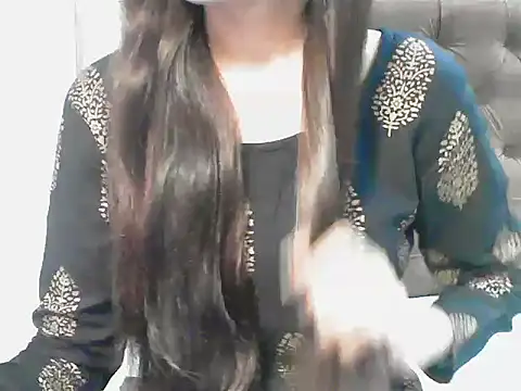 Snapshot of elize__ chatting on 8, 11, 2025 elize online show from 8, 11, 2025