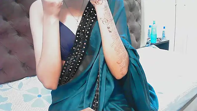 Snapshot of elize__ chatting on 15, 11, 2025 elize online show from 15, 11, 2025