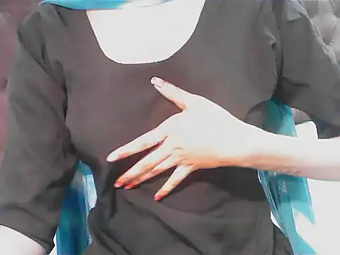 Snapshot of elize__ chatting on 5, 12, 2025 elize online show from 5, 12, 2025