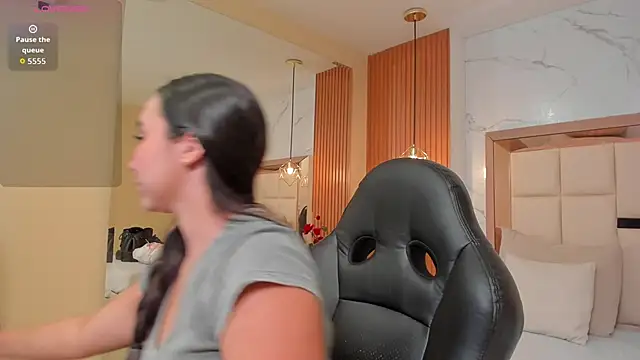 julieta rosee online show from 1, 6, 2026
