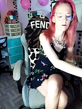 Purple2StayThnxx online show from 31, 10, 2025