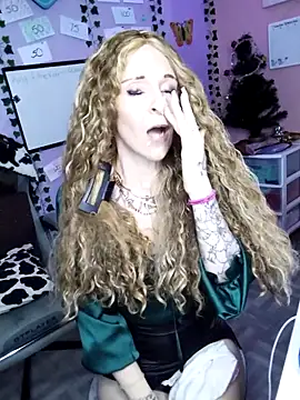 Purple2StayThnxx online show from 19, 12, 2025