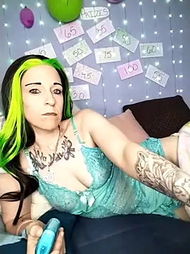 Purple2StayThnxx online show from 29, 3, 2026