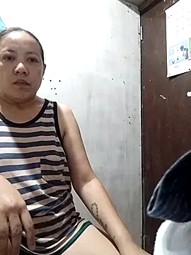 Snapshot of Rose_slut_squirt chatting on 1, 3, 2026 Rose slut squirt online show from 1, 3, 2026