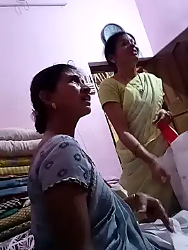 Snapshot of twpatil chatting on 4, 10, 2025 twpatil online show from 4, 10, 2025