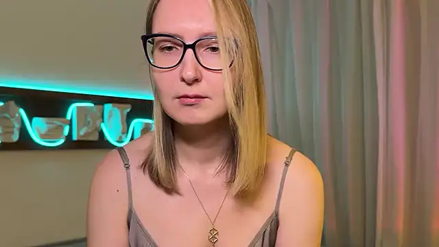 Snapshot of KiraxFate chatting on 13, 9, 2025 KiraxFate online show from 13, 9, 2025