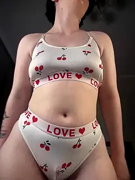 Snapshot of RinaShy chatting on 5, 10, 2025 RinaShy online show from 5, 10, 2025