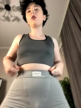 Snapshot of RinaShy chatting on 12, 10, 2025 RinaShy online show from 12, 10, 2025