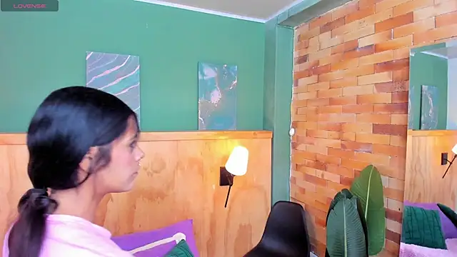 milavega  online show from 12, 1, 2026