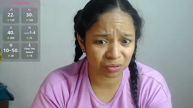 Snapshot of Sara_cute92 chatting on 4, 10, 2025 Sara cute92 online show from 4, 10, 2025