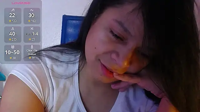 Snapshot of Sara_cute92 chatting on 11, 10, 2025 Sara cute92 online show from 11, 10, 2025