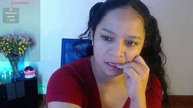 Snapshot of Sara_cute92 chatting on 22, 10, 2025 Sara cute92 online show from 22, 10, 2025