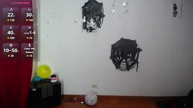 Snapshot of Sara_cute92 chatting on 27, 10, 2025 Sara cute92 online show from 27, 10, 2025