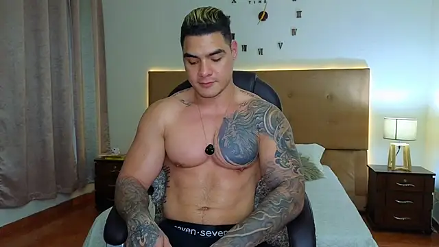 Steven Velez online show from 2, 12, 2025