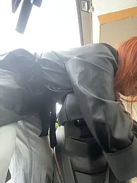 Sallem Pink online show from 17, 4, 2026