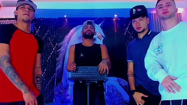 Snapshot of Dominic_Max_ chatting on 13, 9, 2025 Dominic Max  online show from 13, 9, 2025