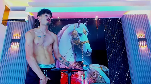 Snapshot of Dominic_Max_ chatting on 14, 9, 2025 Dominic Max  online show from 14, 9, 2025