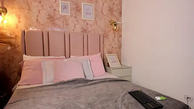 Widny Beaumont online show from 13, 11, 2025