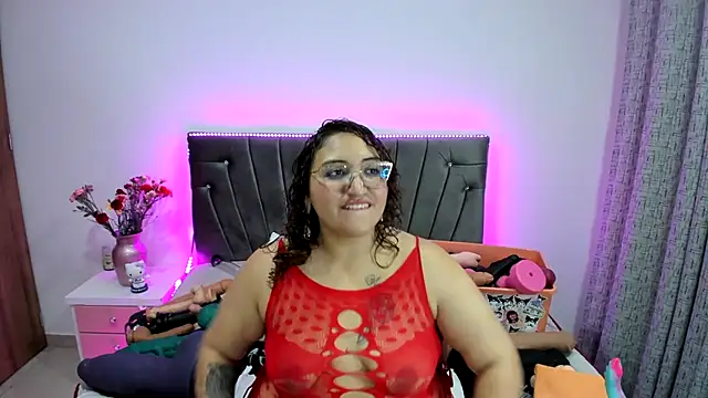 charlloteevans X online show from 11, 11, 2025