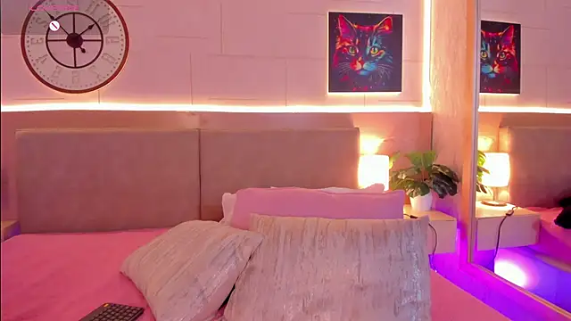 Snapshot of Meloddy_Rose chatting on 10, 10, 2025 Meloddy Rose online show from 10, 10, 2025