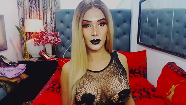 Snapshot of Mistress4fun chatting on 30, 9, 2025 Mistress4fun online show from 30, 9, 2025