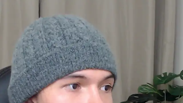 Xoxo Smiles online show from 19, 12, 2025