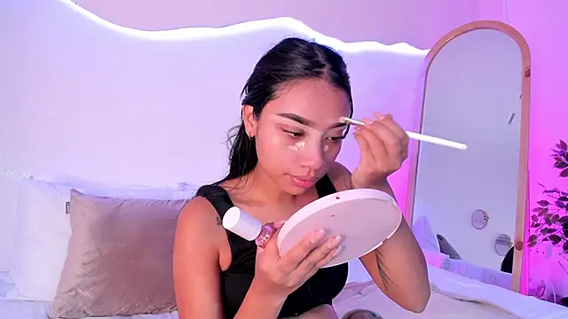 MissPocahontass online show from 6, 11, 2025