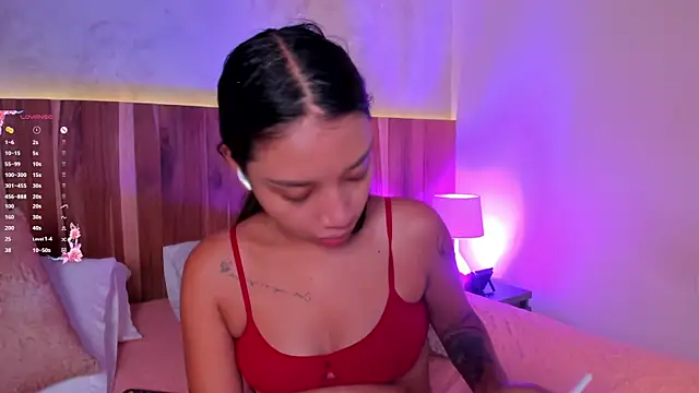 MissPocahontass online show from 25, 11, 2025