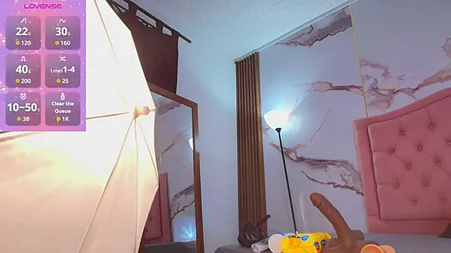 AlyaThompson online show from 11, 11, 2025