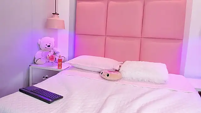 JulianaValencia online show from 28, 3, 2026